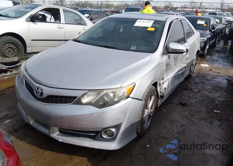 2012 Toyota Camry Se z USA, uszkodzony, nr VIN 4T1BF1FK3CU029555